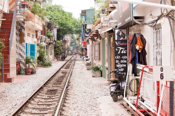 imagen de Fotomural mercado vías tren Bangkok en decoracionesenvinilo.com
