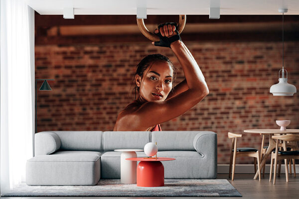 imagen de Fotomural chica entrenando con anillas en decoracionesenvinilo.com