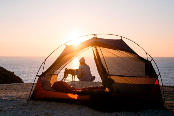 imagen de Fotomural acampada en atardecer en decoracionesenvinilo.com