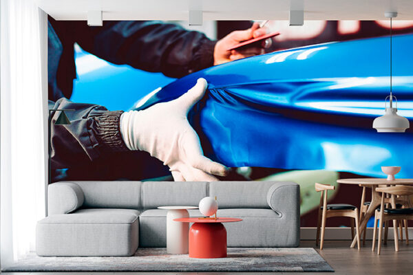 imagen de Fotomural rotulando coche en decoracionesenvinilo.com