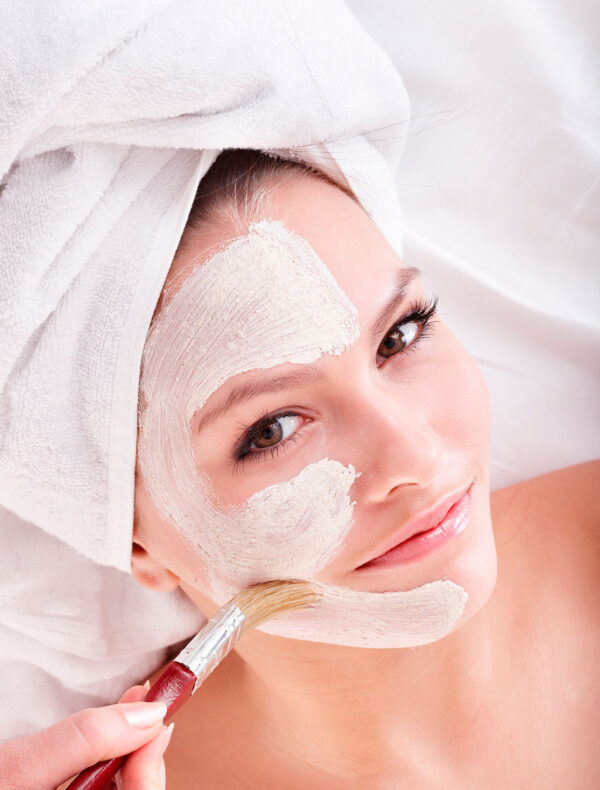 imagen de Fotomural mascarilla facial en decoracionesenvinilo.com