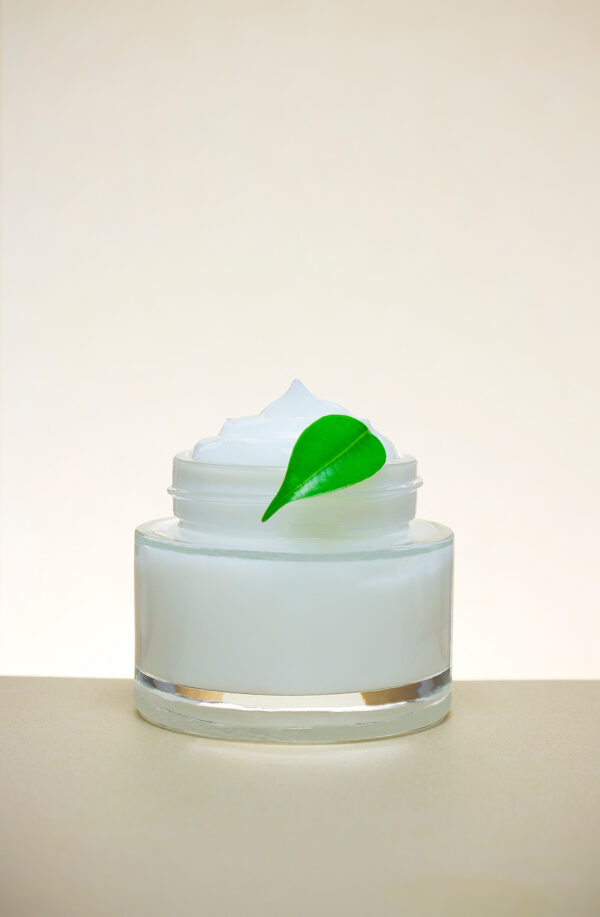 imagen de Fotomural crema facial en decoracionesenvinilo.com