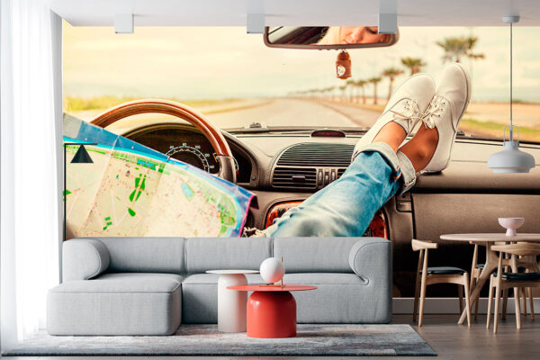imagen de Fotomural mujer en coche en decoracionesenvinilo.com